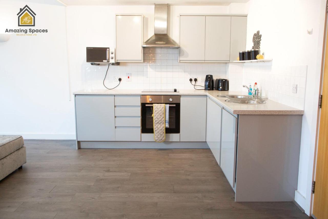 Large Unique 2 Bedroom Duplex Apartment With Private Parking & Free Wifi - Vat Qualifying By Amazing Spaces Relocations Ltd Warrington (Cheshire) Exterior foto