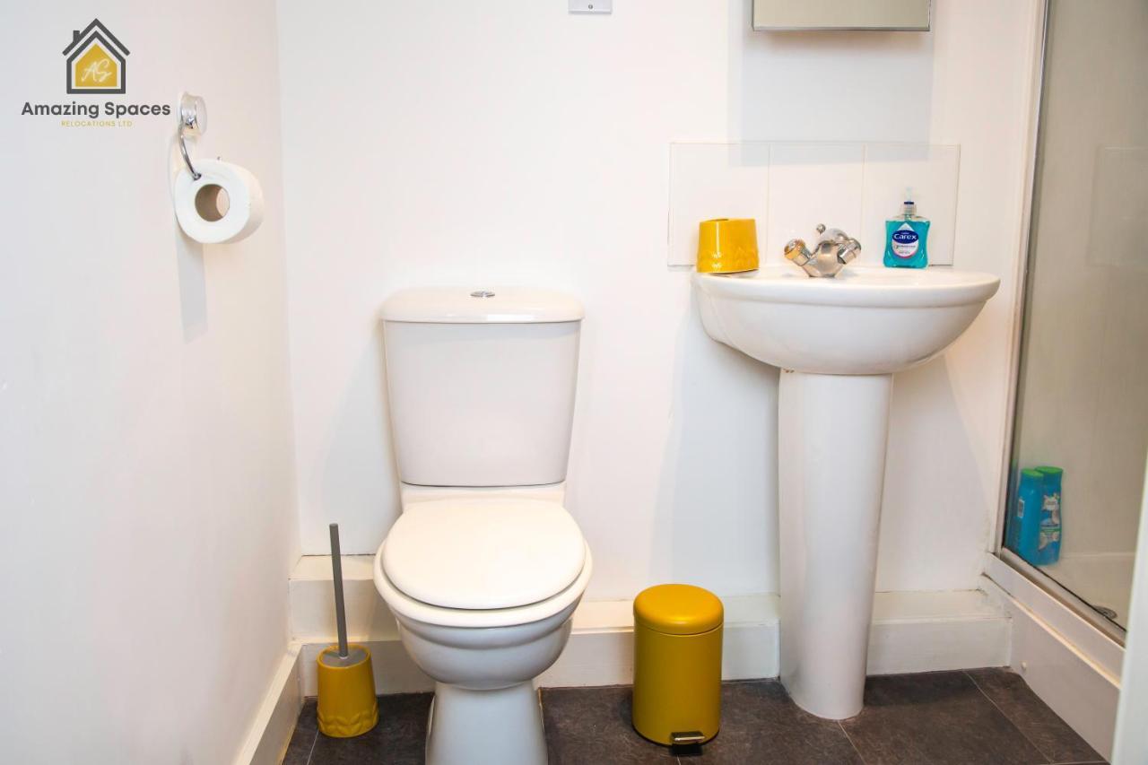 Large Unique 2 Bedroom Duplex Apartment With Private Parking & Free Wifi - Vat Qualifying By Amazing Spaces Relocations Ltd Warrington (Cheshire) Exterior foto